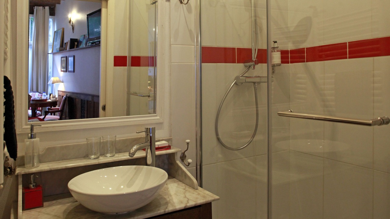 Photo of Bathroom in Angers