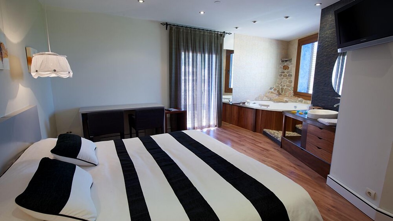 Photo of Bedroom in Monroyo