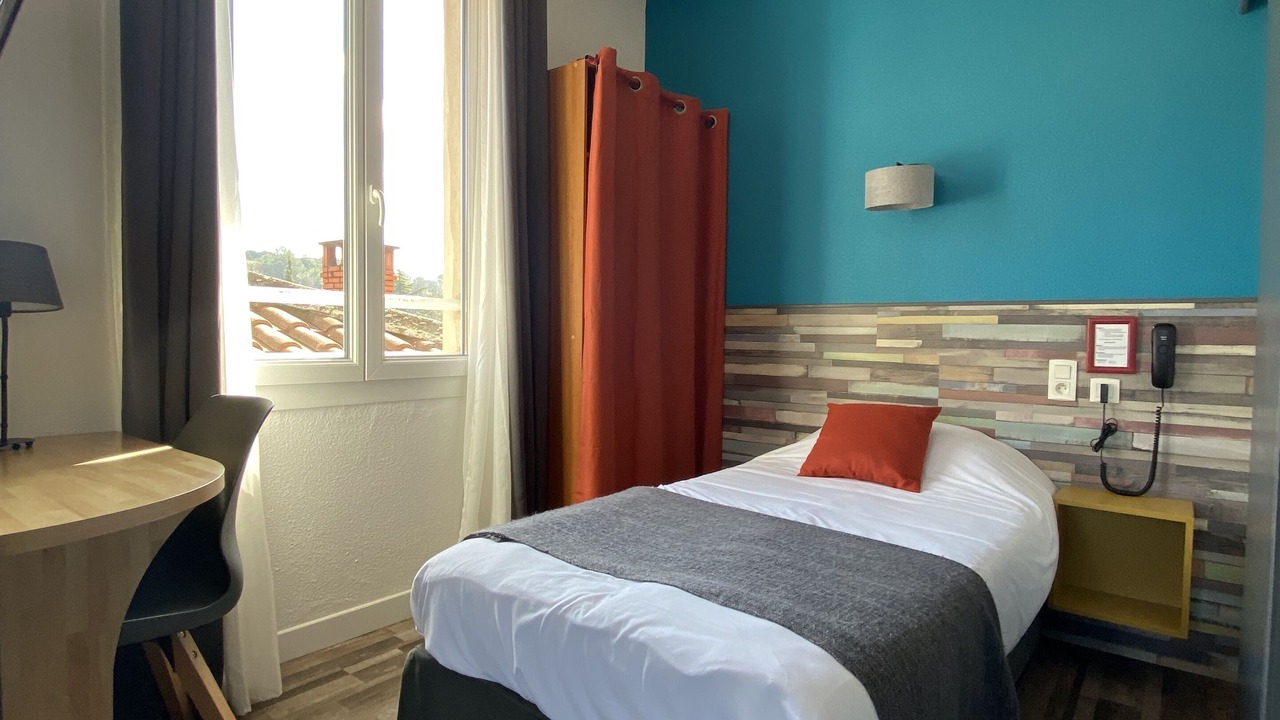 Photo of Bedroom in Lamalou-les-Bains