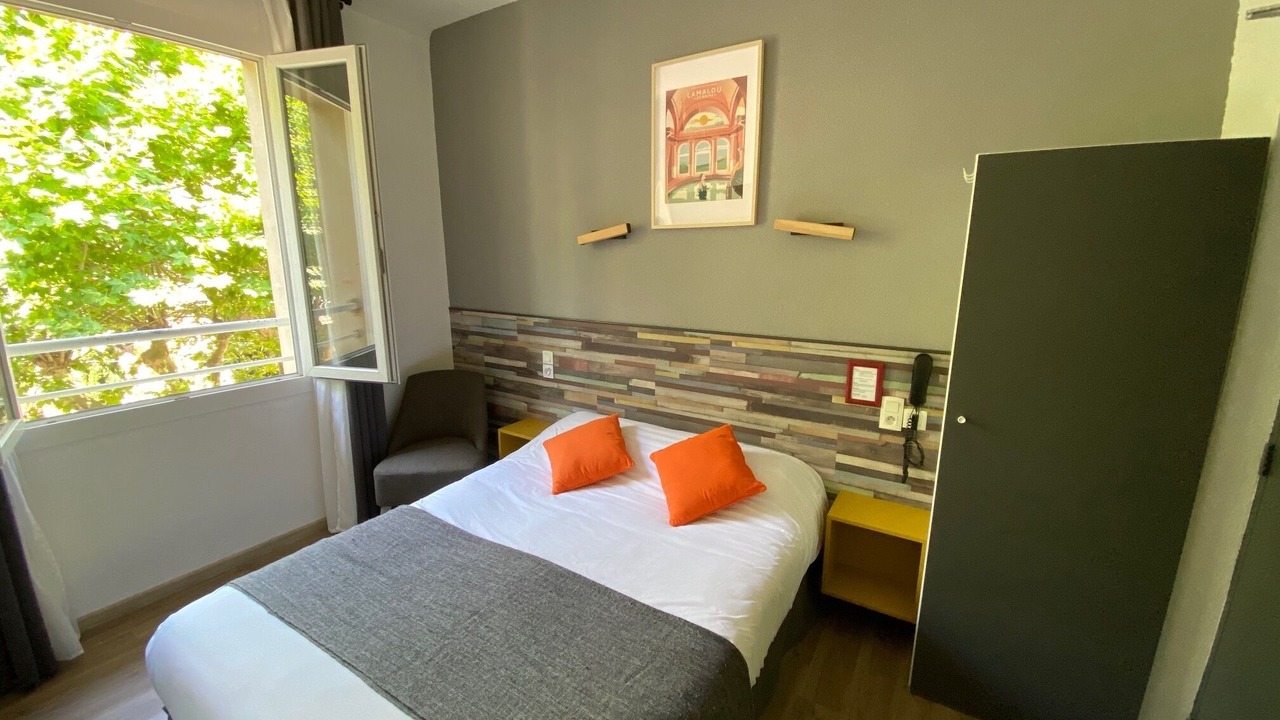 Photo of Bedroom in Lamalou-les-Bains