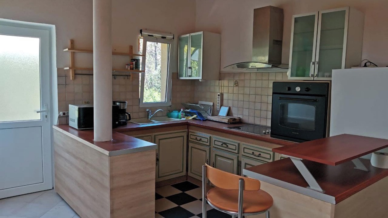 Photo of Kitchen in Berre-des-Alpes