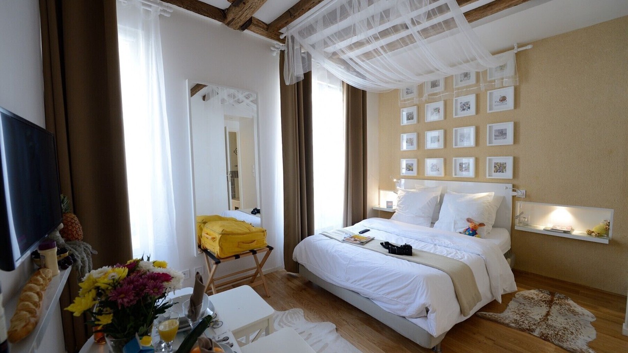 Photo of Bedroom in Arts-et-Metiers