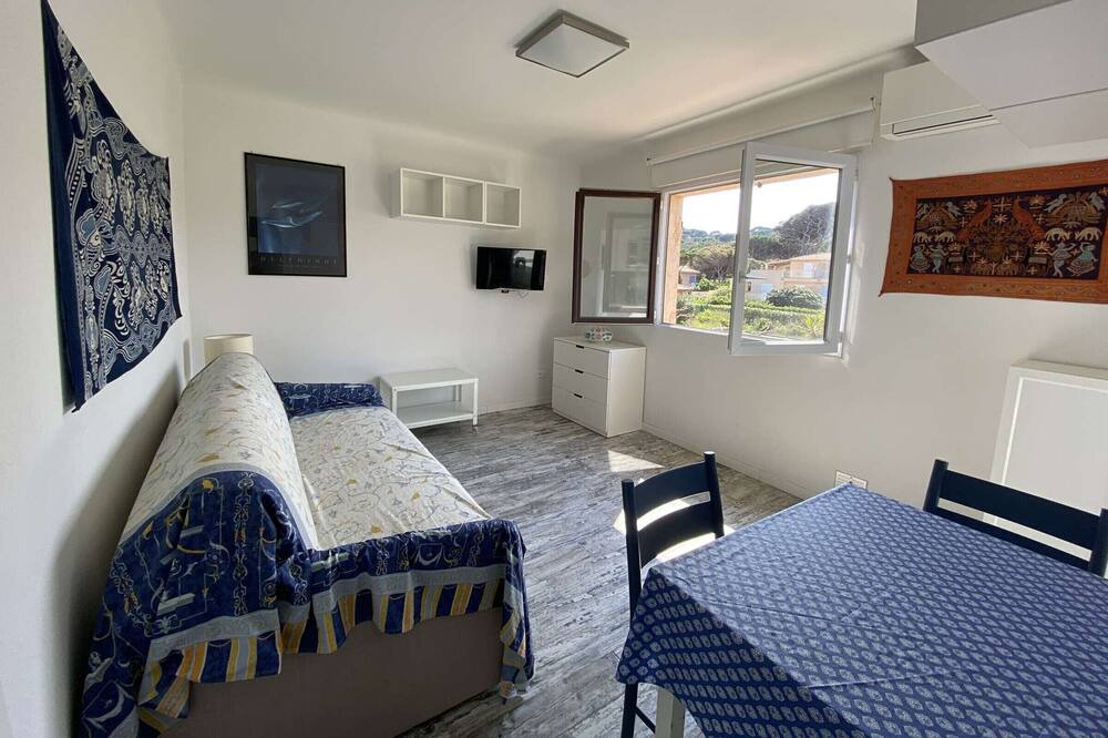 Photo of Bedroom in La Nartelle