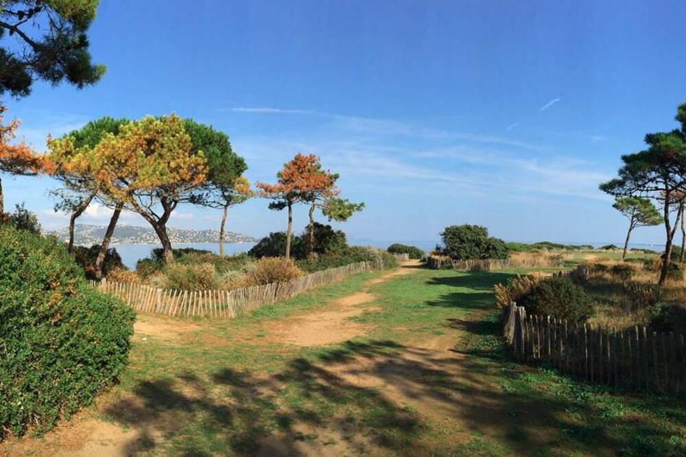 Photo of Outdoor in La Nartelle