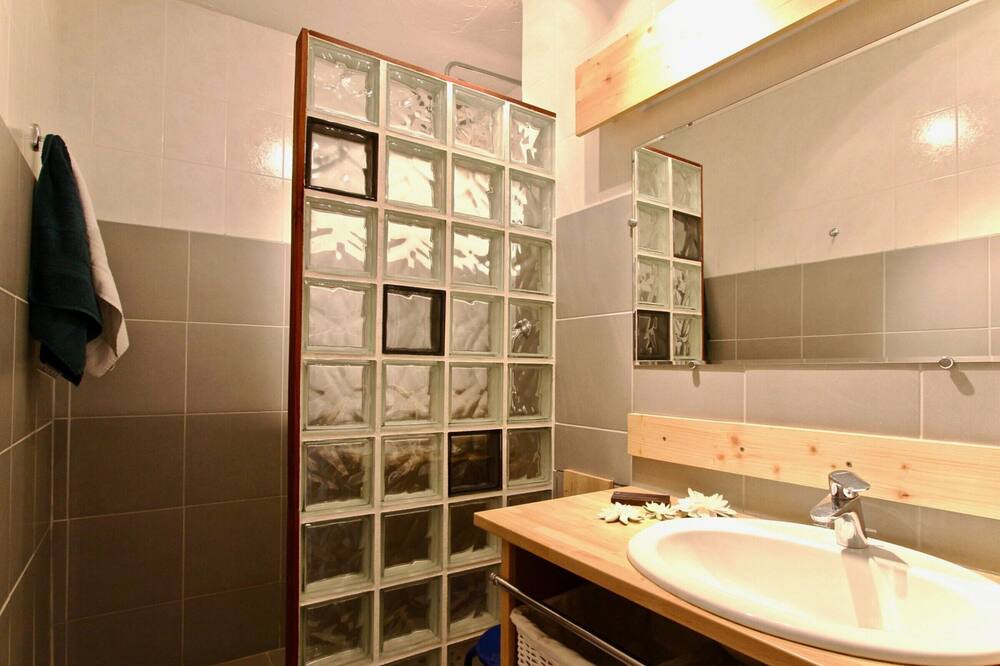 Photo of Bathroom in Chamrousse