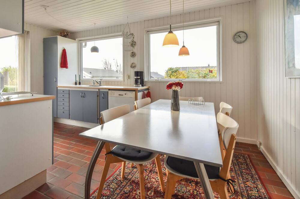 Photo of Others in Næs