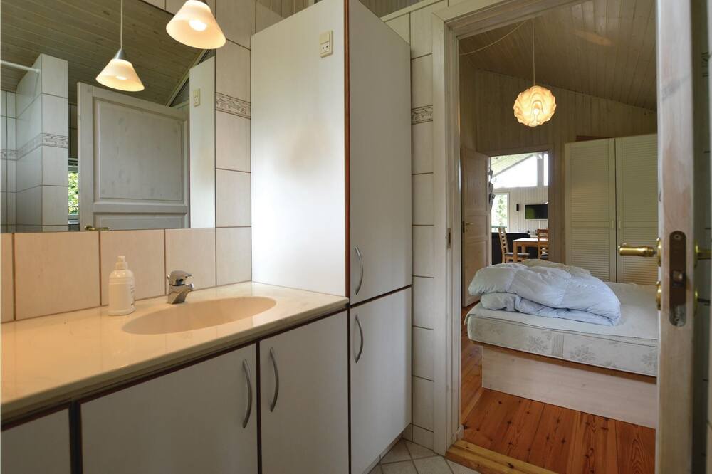 Photo of Bathroom in Faarevejle