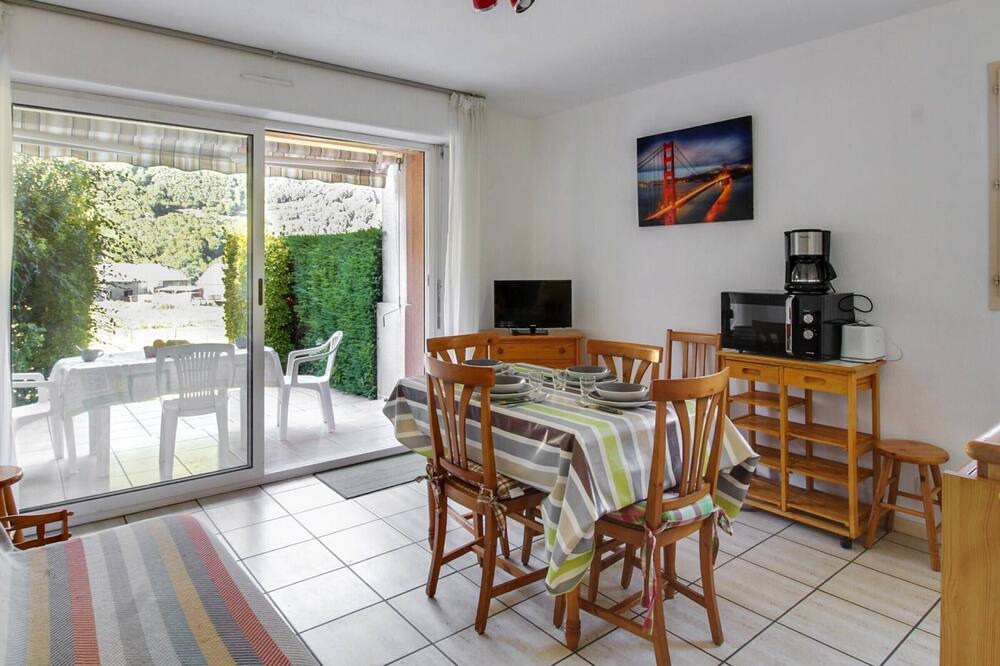 Photo of Livingroom in Esquieze-Sere