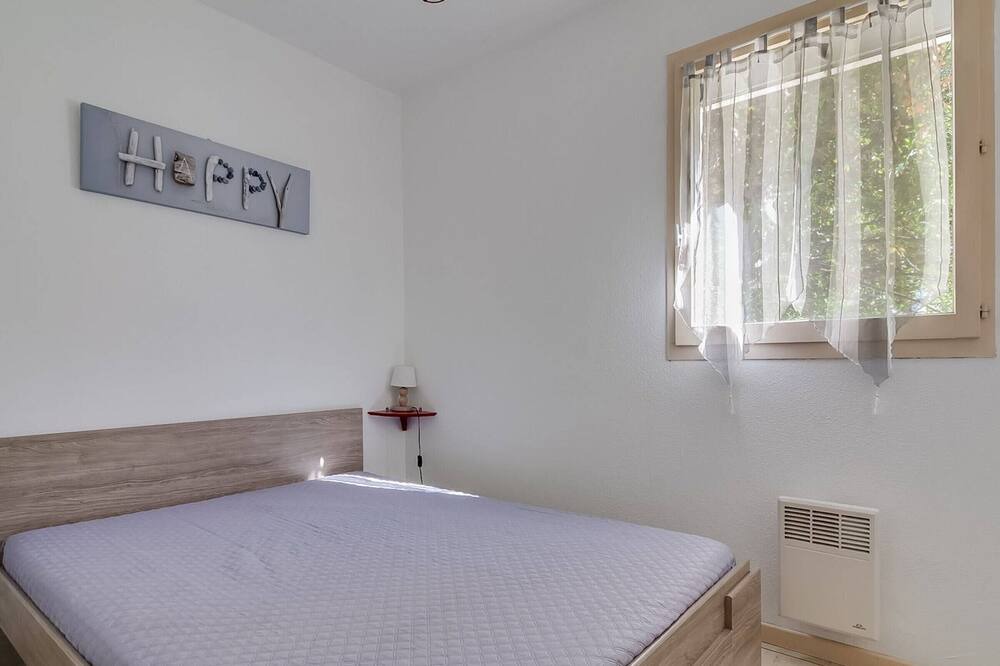 Photo of Bedroom in Esquieze-Sere