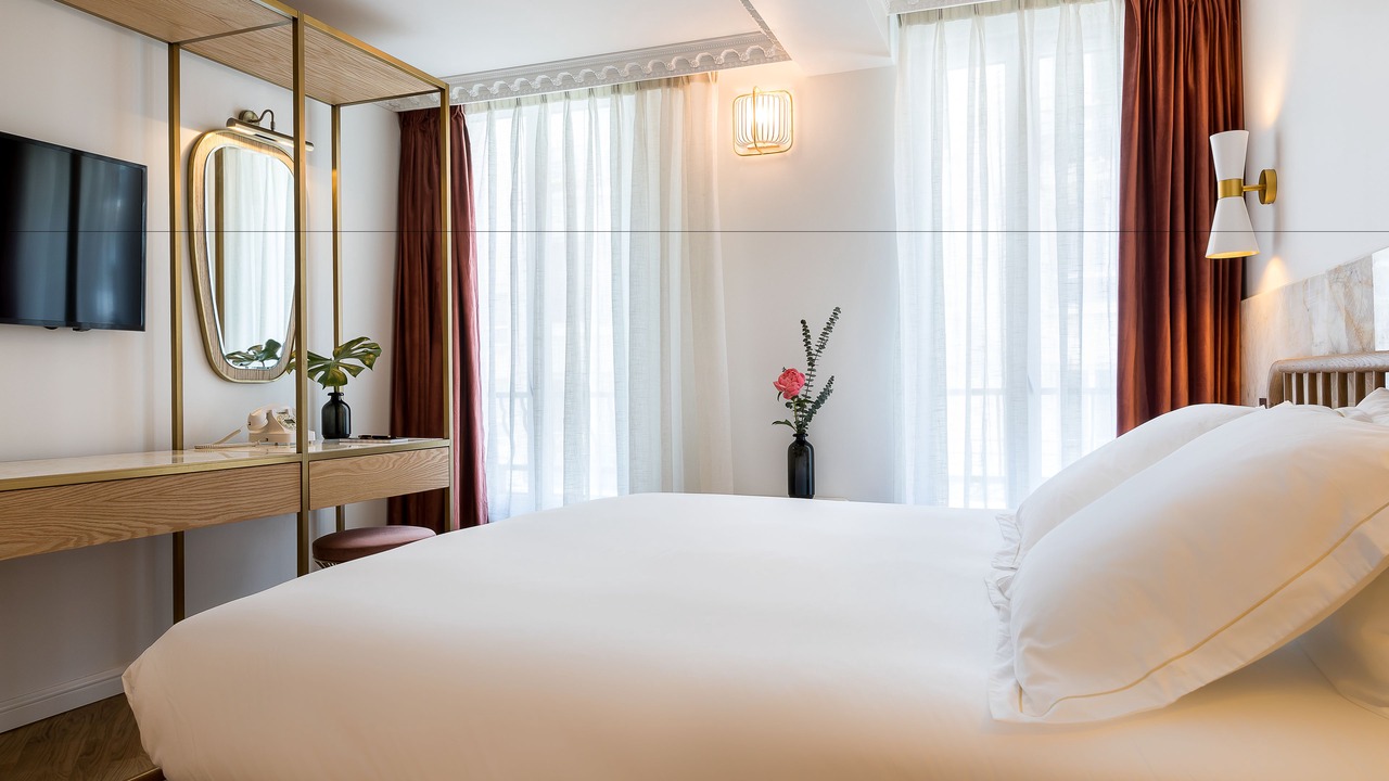 Photo of Bedroom in 15th Arrondissement