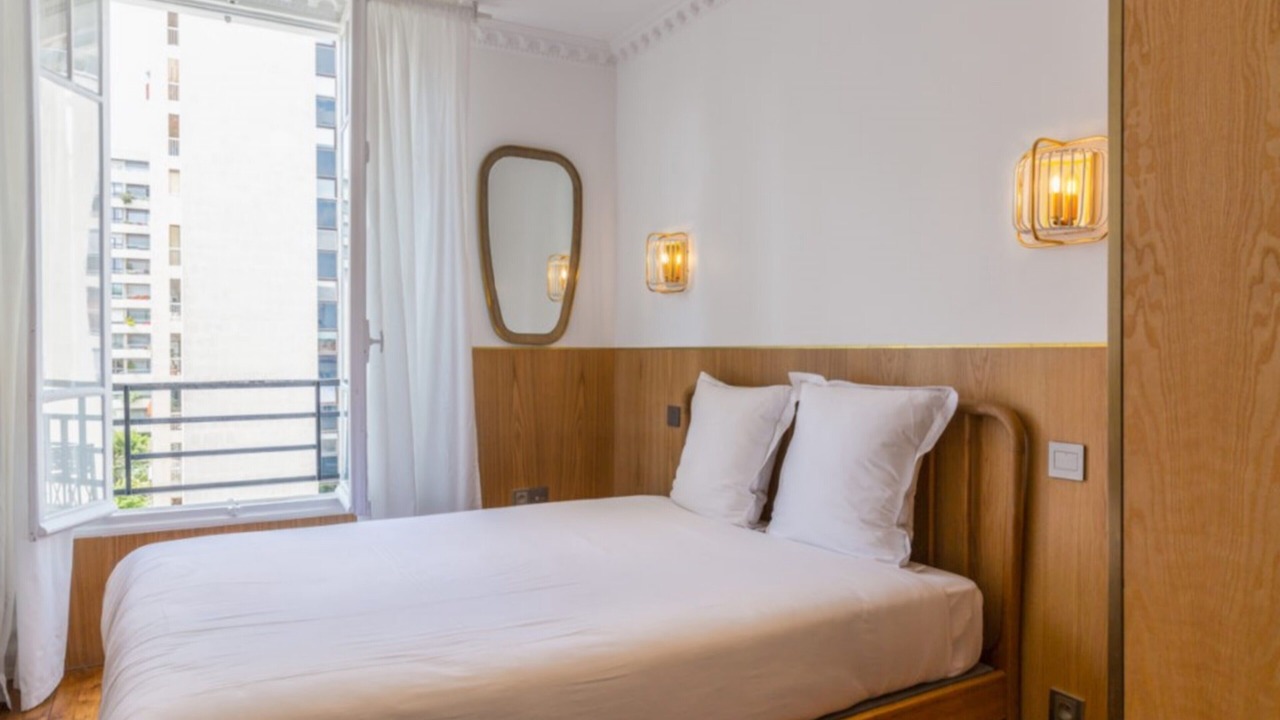 Photo of Bedroom in 15th Arrondissement