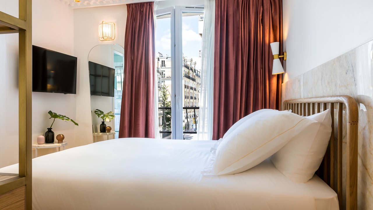 Photo of Bedroom in 15th Arrondissement