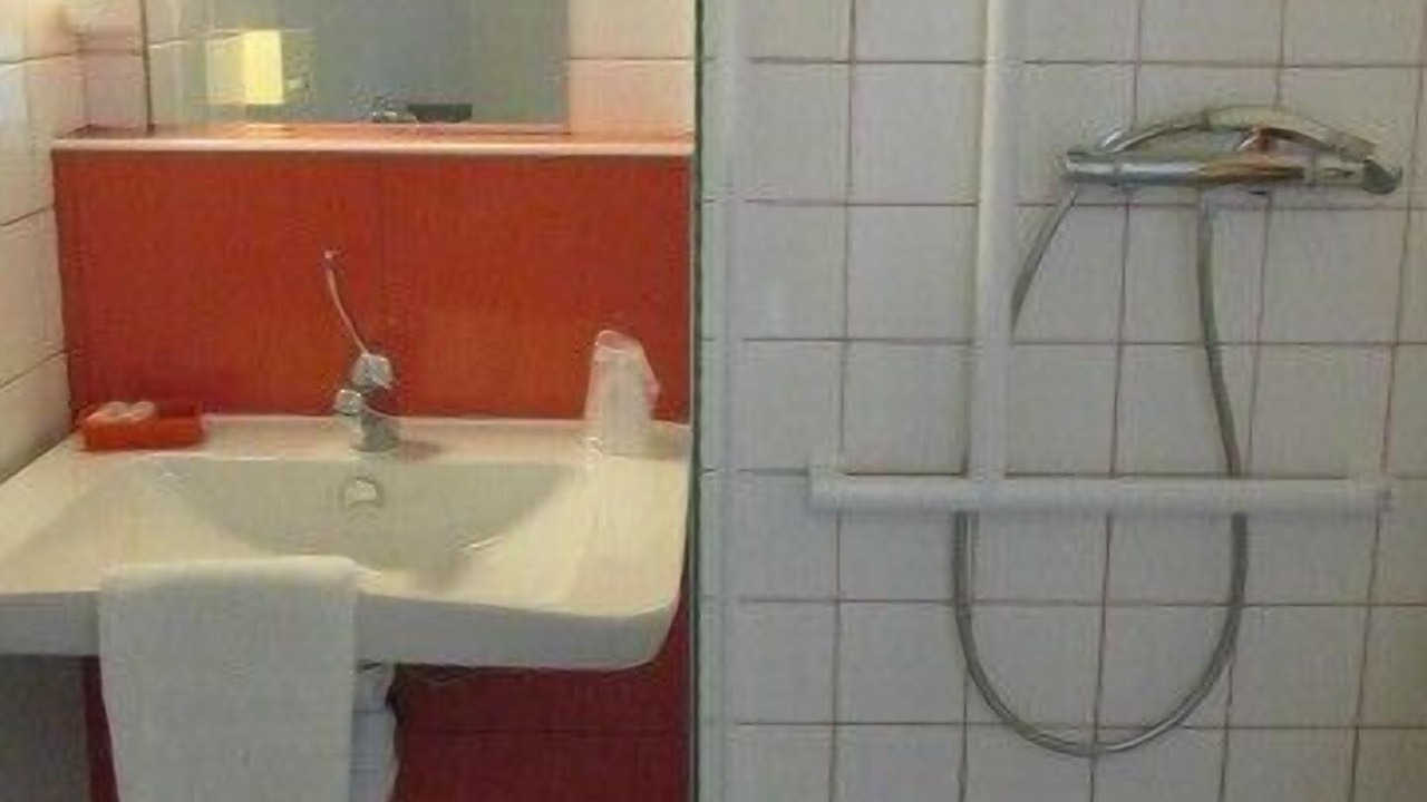 Photo of Bathroom in Barbezieux-Saint-Hilaire