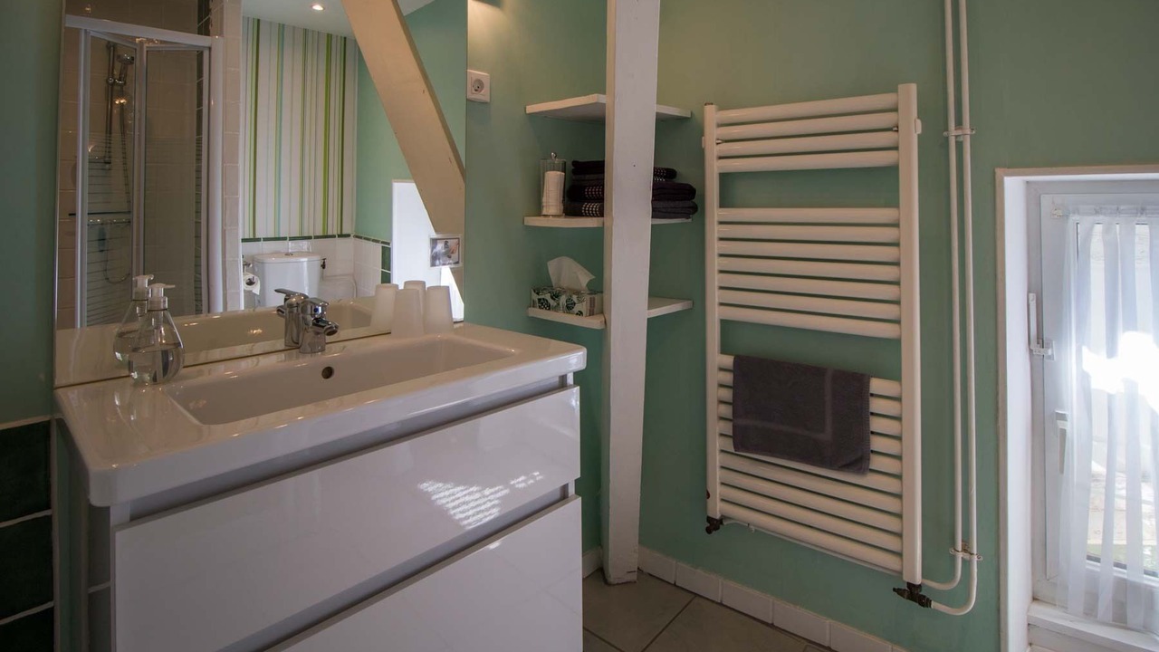 Photo of Bathroom in Saint-Affrique