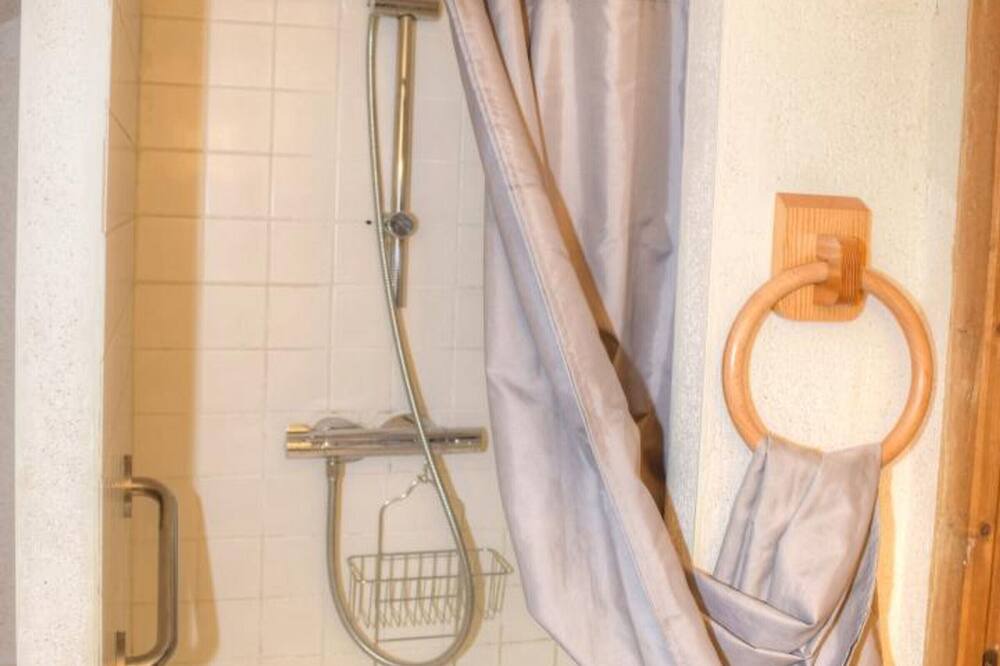 Photo of Bathroom in Ligre