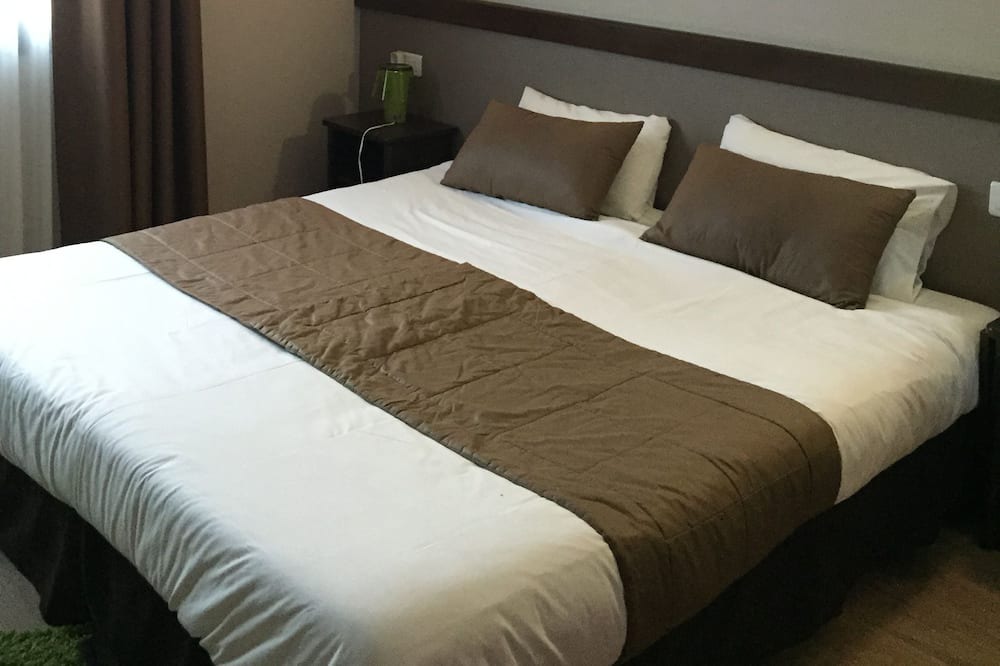 Photo of Bedroom in La Chevroliere