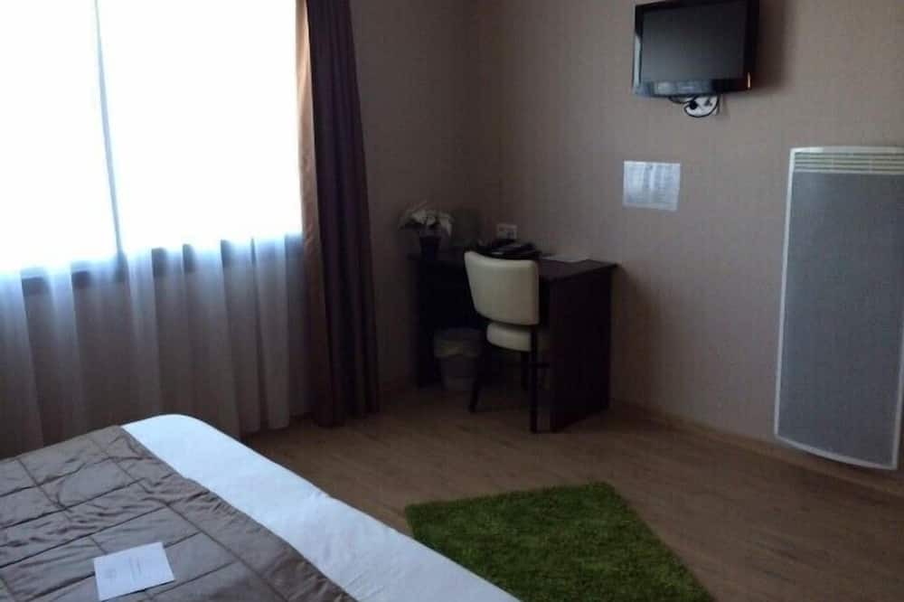 Photo of Bedroom in La Chevroliere