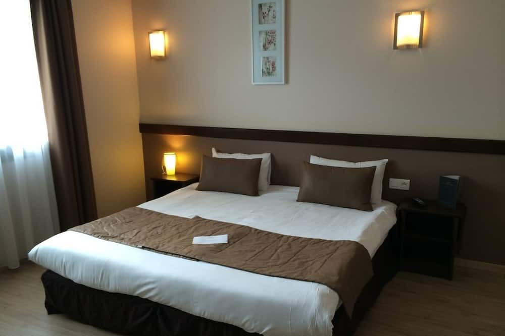 Photo of Bedroom in La Chevroliere