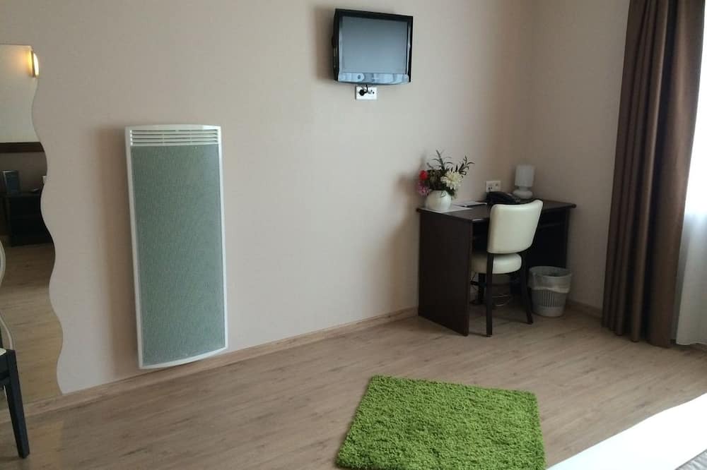 Photo of Bedroom in La Chevroliere