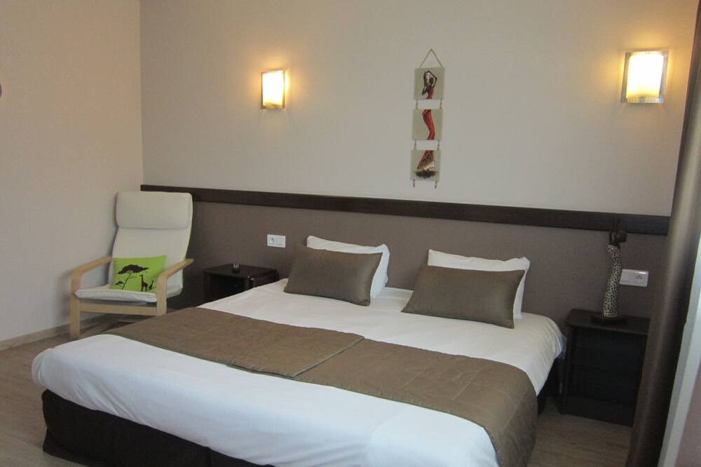 Photo of Bedroom in La Chevroliere