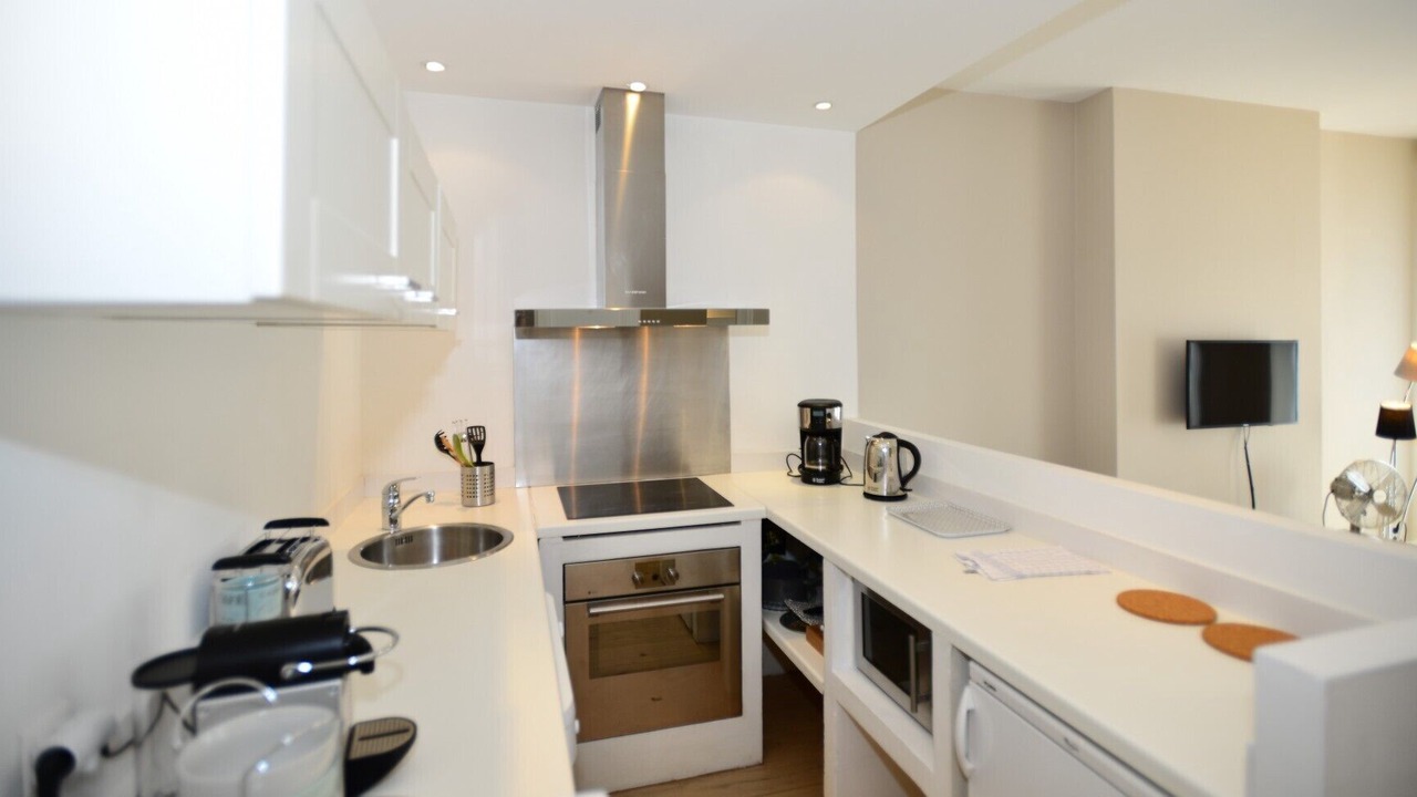 Photo of Kitchen in Moliere - Edgard Quinet