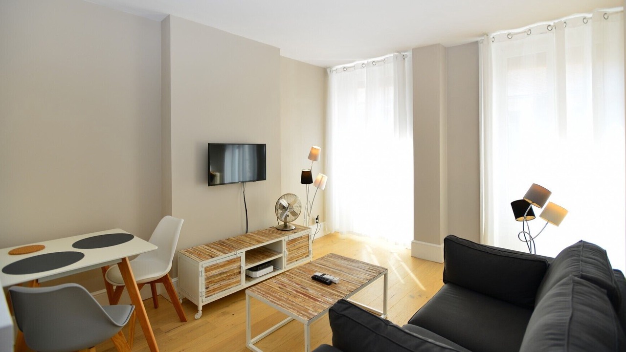 Photo of Livingroom in Moliere - Edgard Quinet