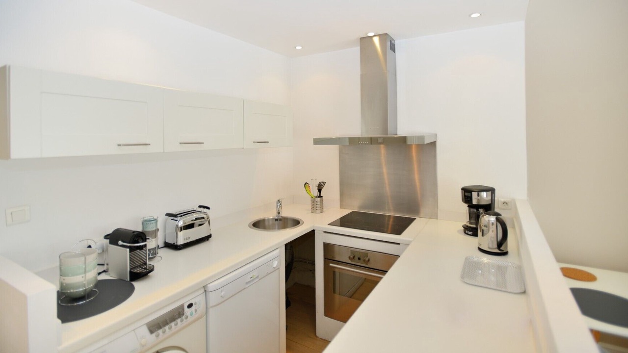 Photo of Kitchen in Moliere - Edgard Quinet