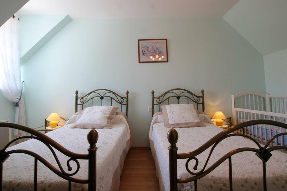 Photo of Bedroom in Montsurvent