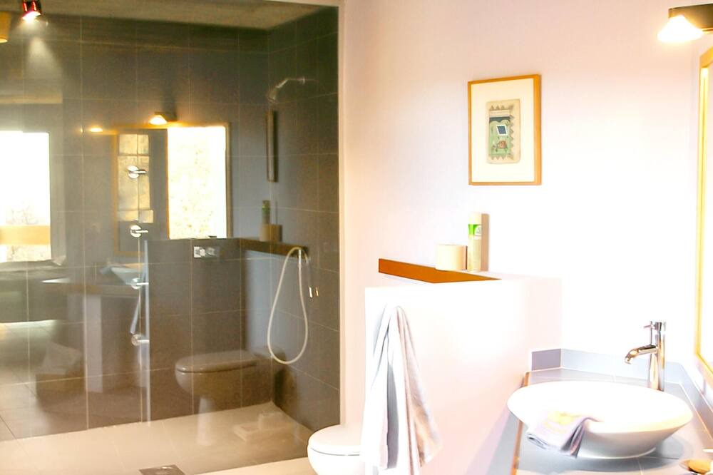Photo of Bathroom in Mane