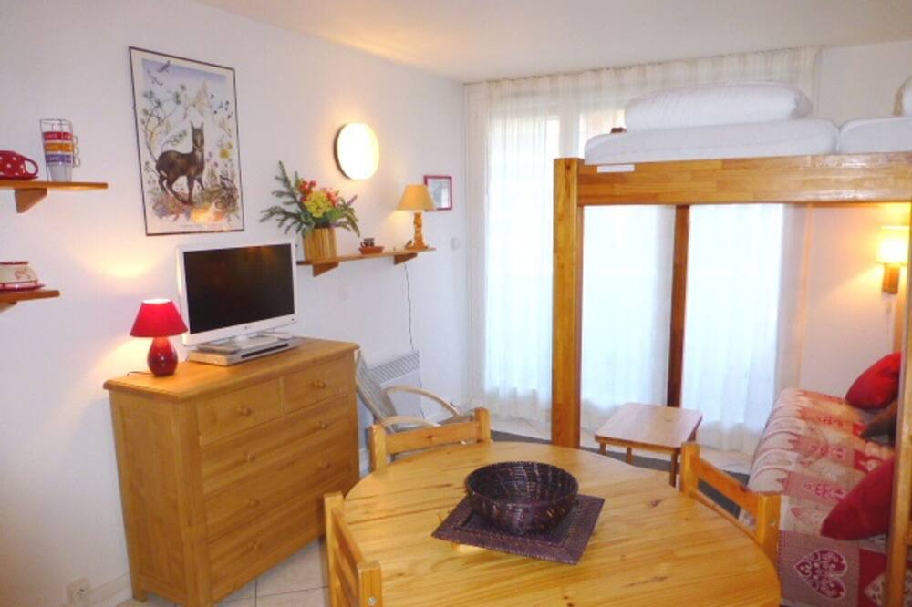 Photo of Others in Cognet