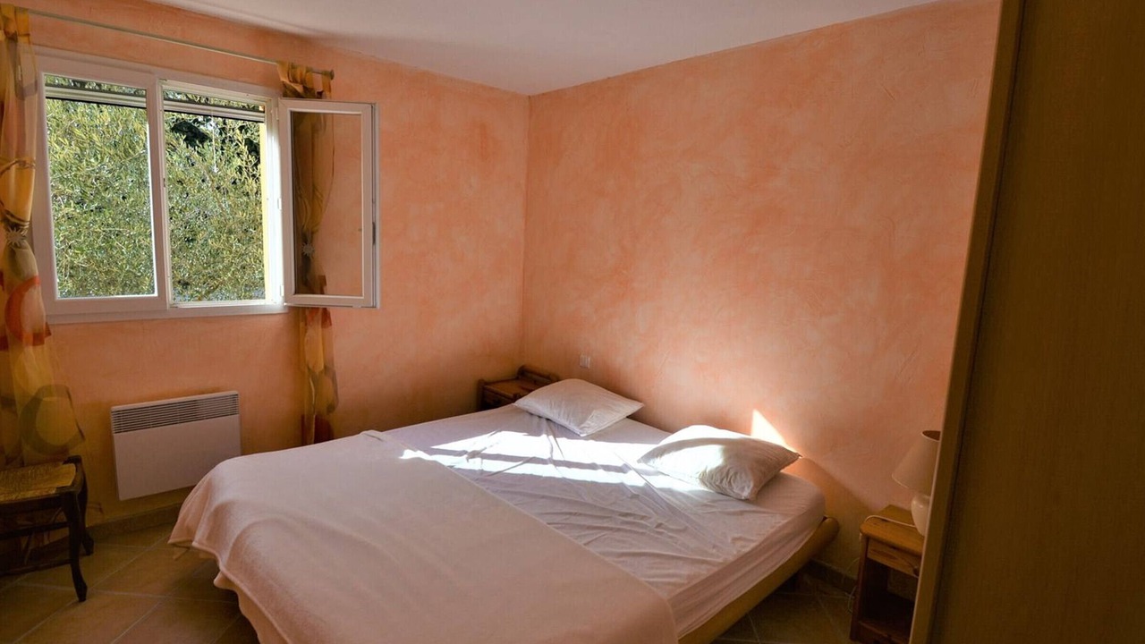 Photo of Bedroom in Salavas