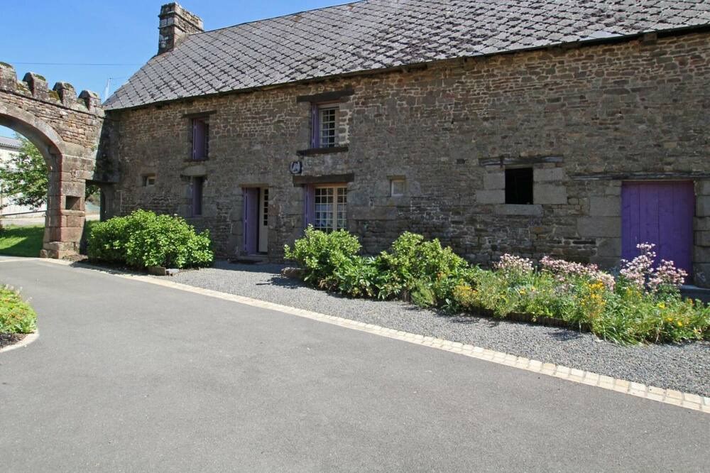 Photo of Outdoor in Montjoie-Saint-Martin