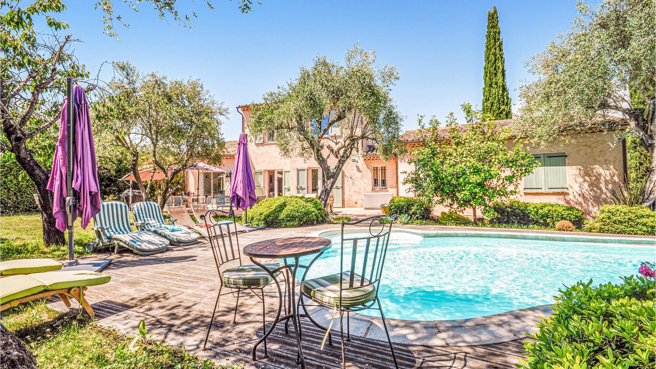 Photo of Outdoor in Saint-Jacques