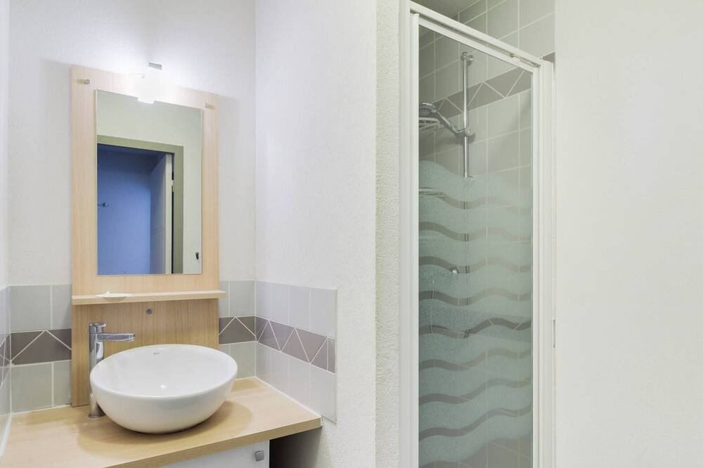 Photo of Bathroom in Sers