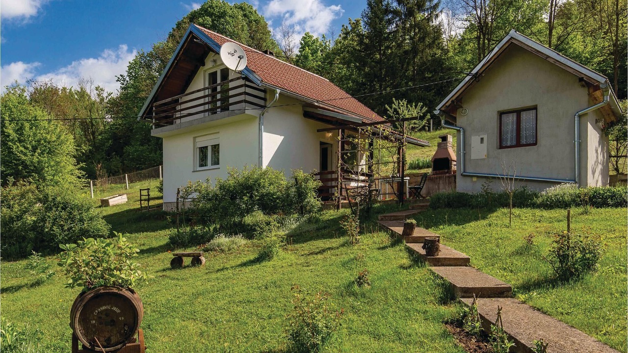 Photo of Outdoor in Perusic