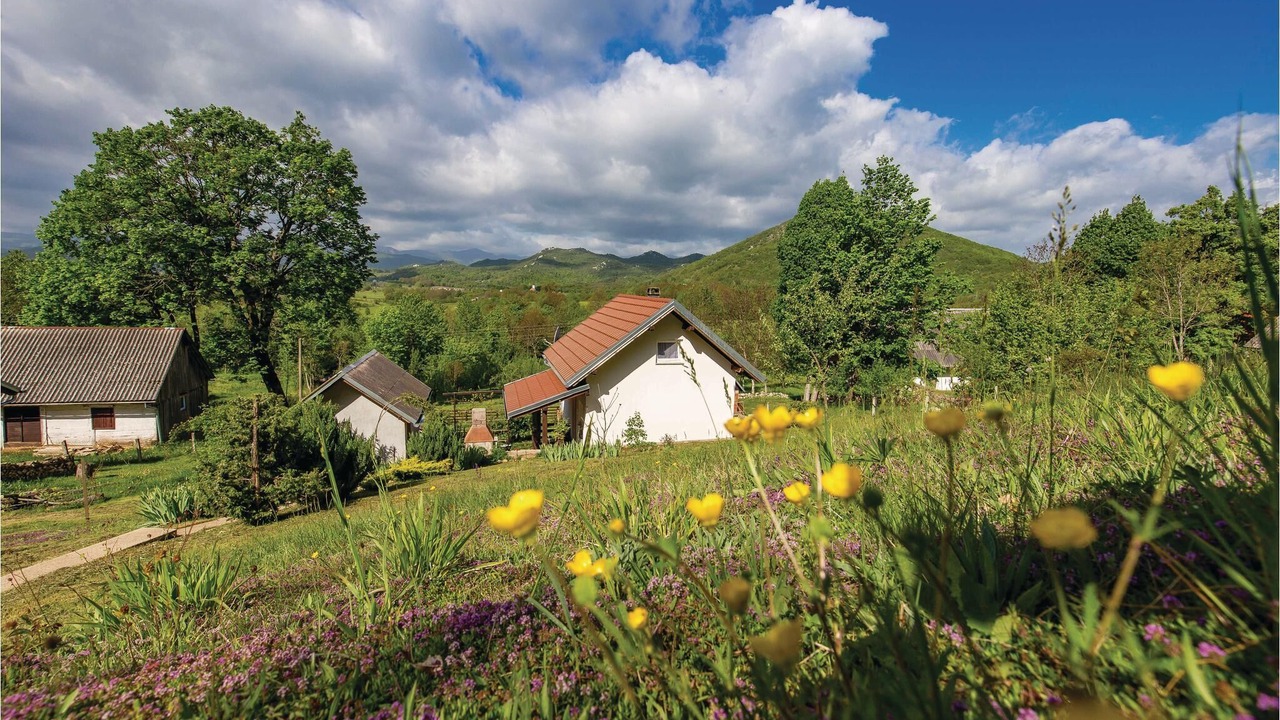 Photo of Outdoor in Perusic