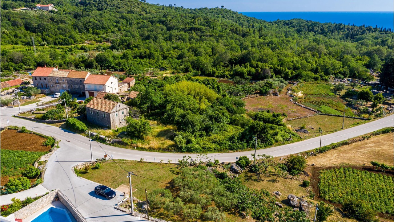 Photo of Outdoor in Popovici