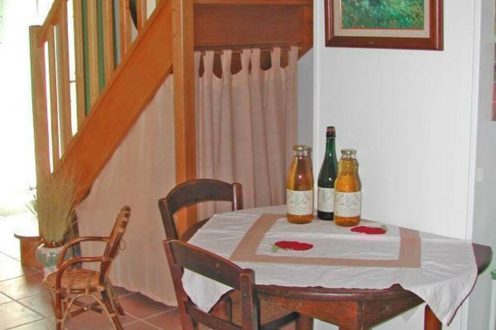 Photo of Kitchen in Annoville