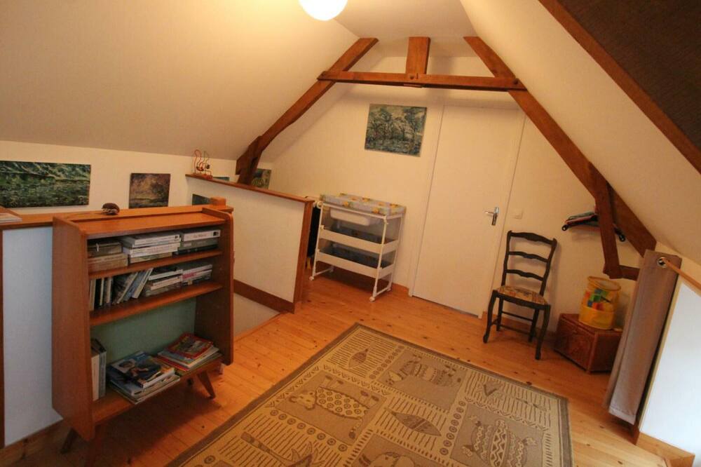 Photo of Bedroom in Annoville
