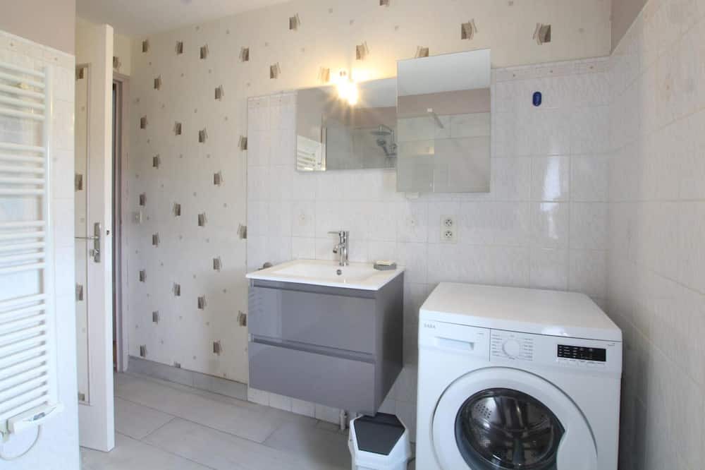 Photo of Bathroom in Isigny-le-Buat