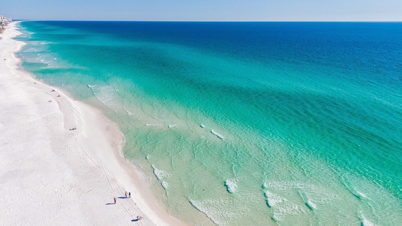 Photo of Others in Avalon Beach Estates