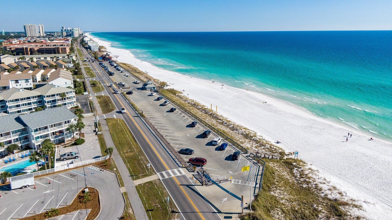 Photo of Others in Avalon Beach Estates