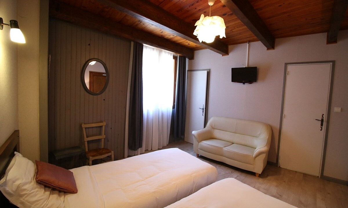 Photo of Bedroom in Saint-Pons