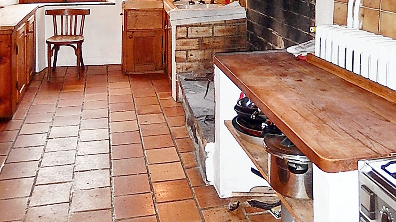Photo of Kitchen in Thorame-Basse