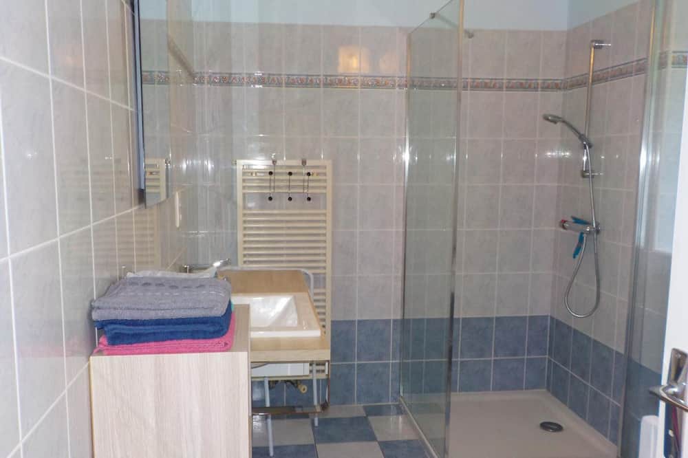 Photo of Bathroom in Le Lorey