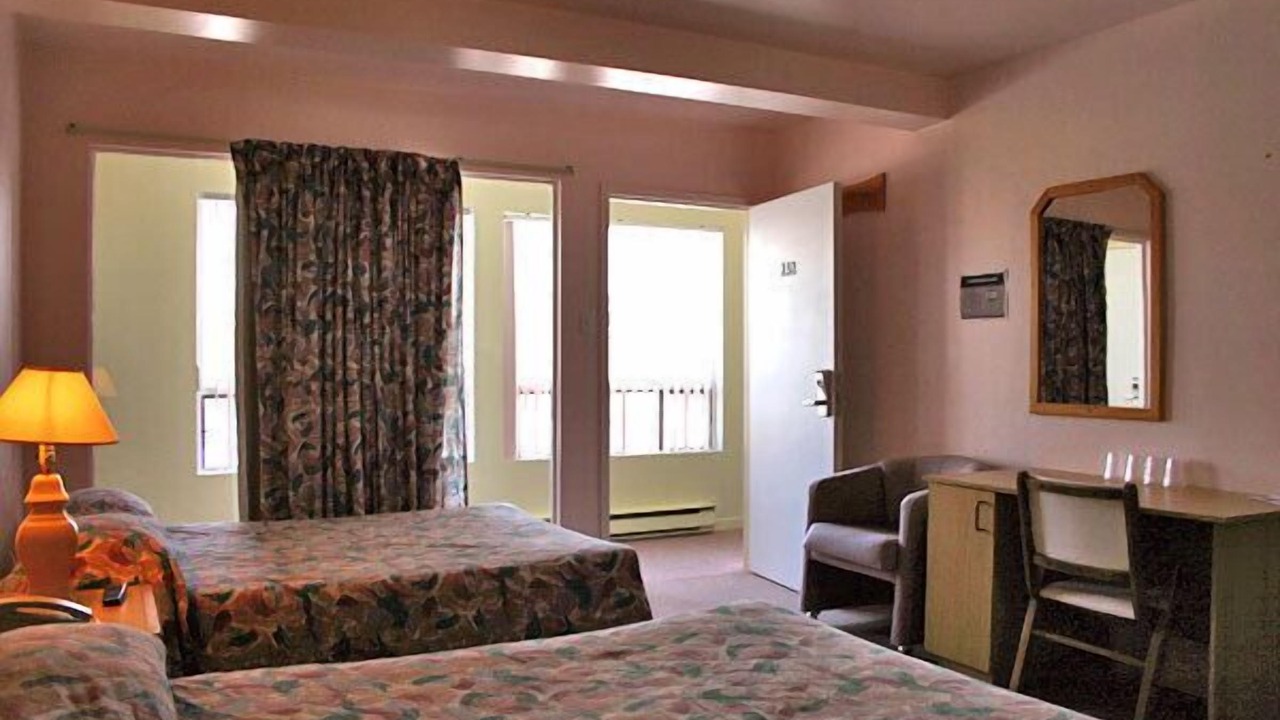 Photo of Bedroom in Ste Anne de Beaupre