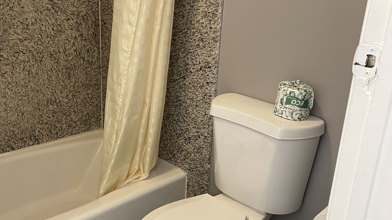 Photo of Bathroom in Del Aire