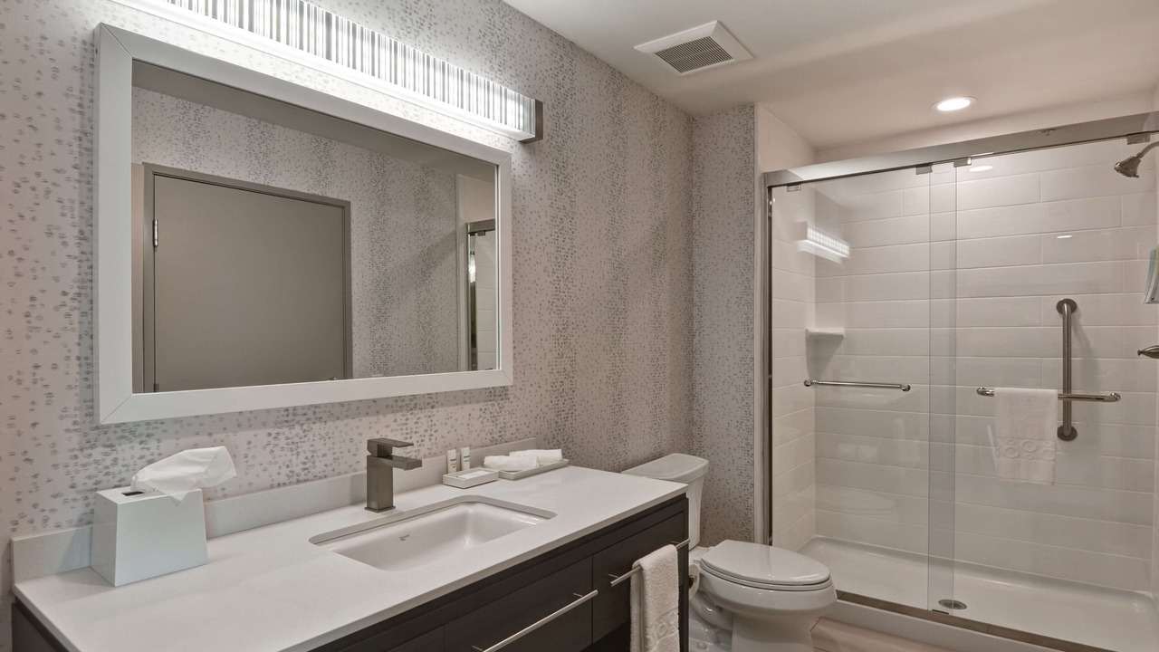 Photo of Bathroom in Lake Hamilton