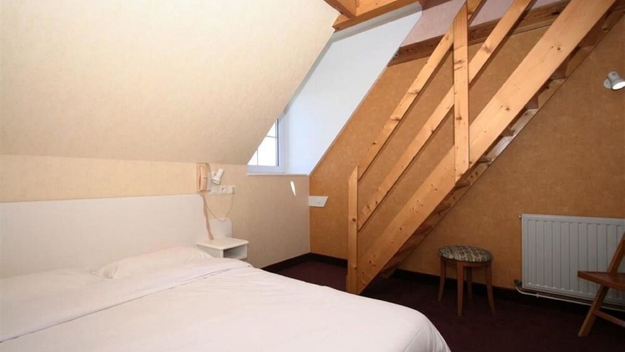 Photo of Bedroom in Pontorson