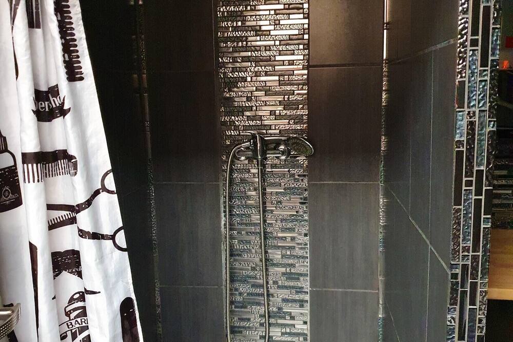 Photo of Bathroom in Canohes